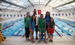 Yüzmede engel tanımayan sporcular başarıya doymuyor