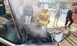 Kahramanmaraş’ta seyir halindeki araçta yangın paniği