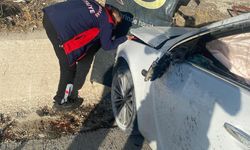 Kahramanmaraş’ta otomobil TIR’a çarptı: 2 yaralı