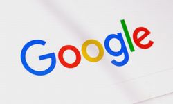 Google ve YouTube Kesintisi: Sayan “Yerli Yazılımın Önemi Ortaya Çıktı”