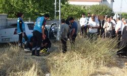 Kontrolden çıkan araç bahçe duvarına çarptı