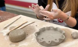 Kahramanmaraş'ta Gençlere Ücretsiz “Seramik Workshop” Etkinliği
