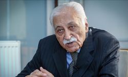 Şair ve yazar Yavuz Bülent Bakiler vefat etti