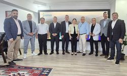 Akdeniz Gazeteciler Federasyonu Yönetimi Kemer’de Buluştu