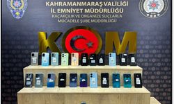 Kahramanmaraş’ta kaçak nargile tütünü ve telefonlar ele geçirildi
