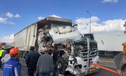 3 araçlı zincirleme kaza: 3 yaralı