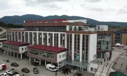 16 yaşındaki çocuk, karın ağrısı şikayetiyle geldiği hastanede doğum yaptı
