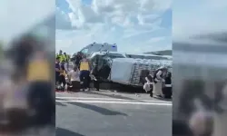 Osmaniye’de yolcu minibüsü refüje devrildi: 13 yaralı