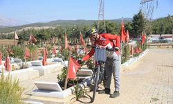 Deprem farkındalığı ve deprem şehitleri için İzmir'den Kahramanmaraş'a pedal çevirdi