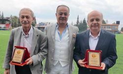 Başkan Reşit Gümüşer’den unutulmazlara vefa plaketi