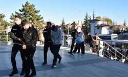 Öğretmen olacaktı, çete lideri oldu