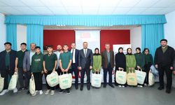 Onikişubat’ta ‘Gönülleri Giydiriyoruz’ Projesi tüm hızıyla devam ediyor