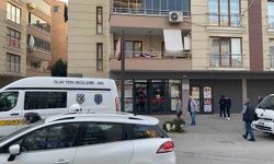 Eski eşini çalıştığı markette bıçakladı