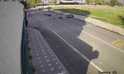 Çarpışan motosikletlerin sürücüleri yere savruldu