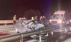 Otomobil, TIR’ın altına girdi: 1 ölü