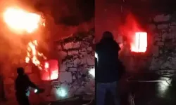 Alevler, bir evi kullanılmaz hale getirdi