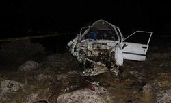 Kahramanmaraş'ta devrilen otomobilin sürücüsü ile eşi öldü