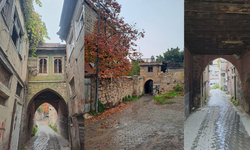 Kahramanmaraş’ta tarihi kabaltılı ev tek başına ayakta