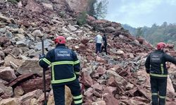 Taş ocağında göçük: 2 kişi enkaz altında kaldı