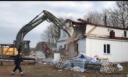 Kahramanmaraş’ta kaçak yapılar yıkılıyor
