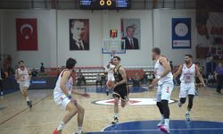 Kipaş İstiklalspor, Namağlup Konya’yı 72-71’le Devirdi