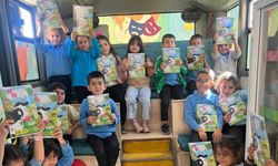 Kahramanmaraş’ta Mobil Çocuk Kütüphanesi Köy Köy Geziyor