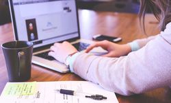 Türkiye'de son bir yılda sigortalı çalışan genç kadın sayısı 70 binden fazla arttı