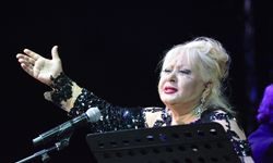 Sanatçı Muazzez Abacı vefat etti