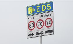 Kara yollarındaki sadeleştirme kapsamında yaklaşık 33 bin hız levhası kaldırıldı