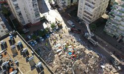 Depremde yıkılan apartmanın donatıları yönetmeliğe uygun bulunmadı