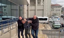 "Eşime neden baktın" diyen adamı bıçaklayarak ö*dürdü