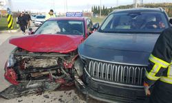 Aday sürücü direksiyon sınavında kaza yaptı: 4 yaralı