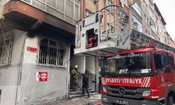 5 yaşındaki çocuk çakmakla oynarken evi yaktı