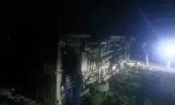 İşçi servisi devrildi: 14 yaralı