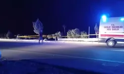 Motosiklet refüje çarptı; 1 ölü, 1 yaralı