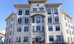 Mahkemeden işsiz erkeğe nafaka kararı