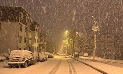 Kahramanmaraş'ta kar yağışı etkili oluyor