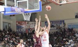İstiklalspor Basketbol Takımı, Bandırma Bordo Takımı’na 75-99 kaybetti