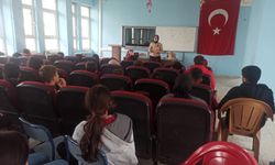 İçimizden Biri Projesi Öğrencileri Uzman Doktorla Buluşturdu