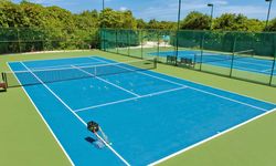 Kahramanmaraş’ta tenis sahası yenileniyor