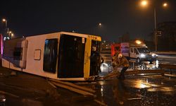 Özel halk otobüsü devrildi