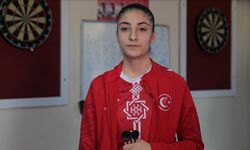 15 Yaşında Büyükler Kategorisinde Dünya Şampiyonu Oldu