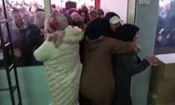 İndirimi gören kadınlar ezilme tehlikesi atlattı