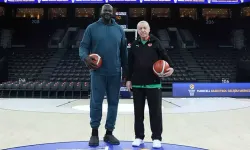 Cumhurbaşkanı Erdoğan, eski NBA oyuncusu Shaquille O'Neal ile bir araya geldi