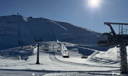 Yedikuyular Kayak Merkezi'nde kar kalınlığı 70 santimetreye ulaştı