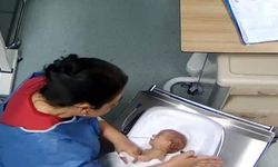 Kahramanmaraş'ta bebeğe şiddet uyguladığı gerekçesiyle yargılanan hemşire Afyonkarahisar'da teslim oldu