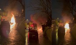 Kahramanmaraş’ta Park Halindeki Araç Yandı