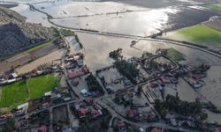 Adana’da afetin boyutu havadan görüntülendi