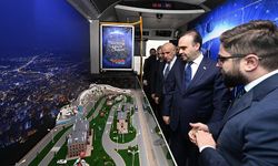 Bakan Kacır’dan Büyükşehir’in Bilim Otobüsü’ne Övgü