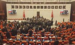 Millet Meclisi’nde yumruklu kavga çıktı